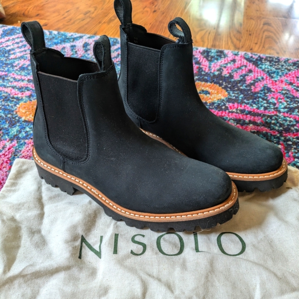 Nisolo Go-To Chelsea Lug Sole Boot